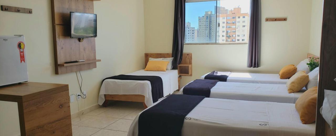 Infinity Hotel Гоянія Екстер'єр фото