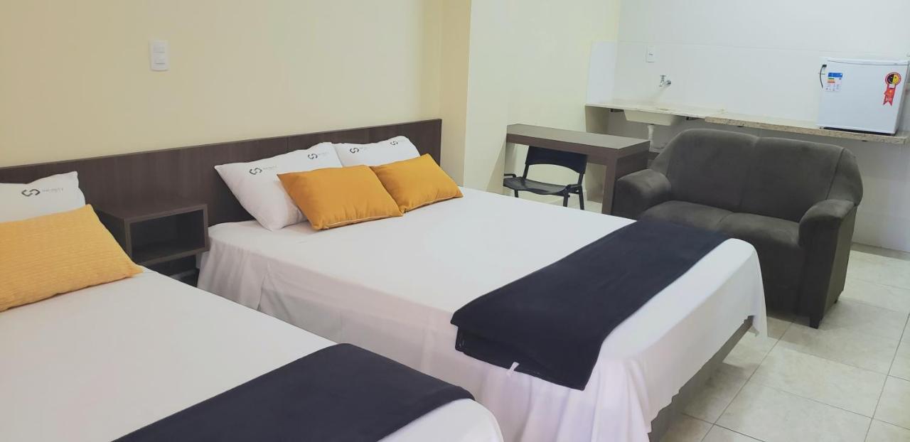 Infinity Hotel Гоянія Екстер'єр фото