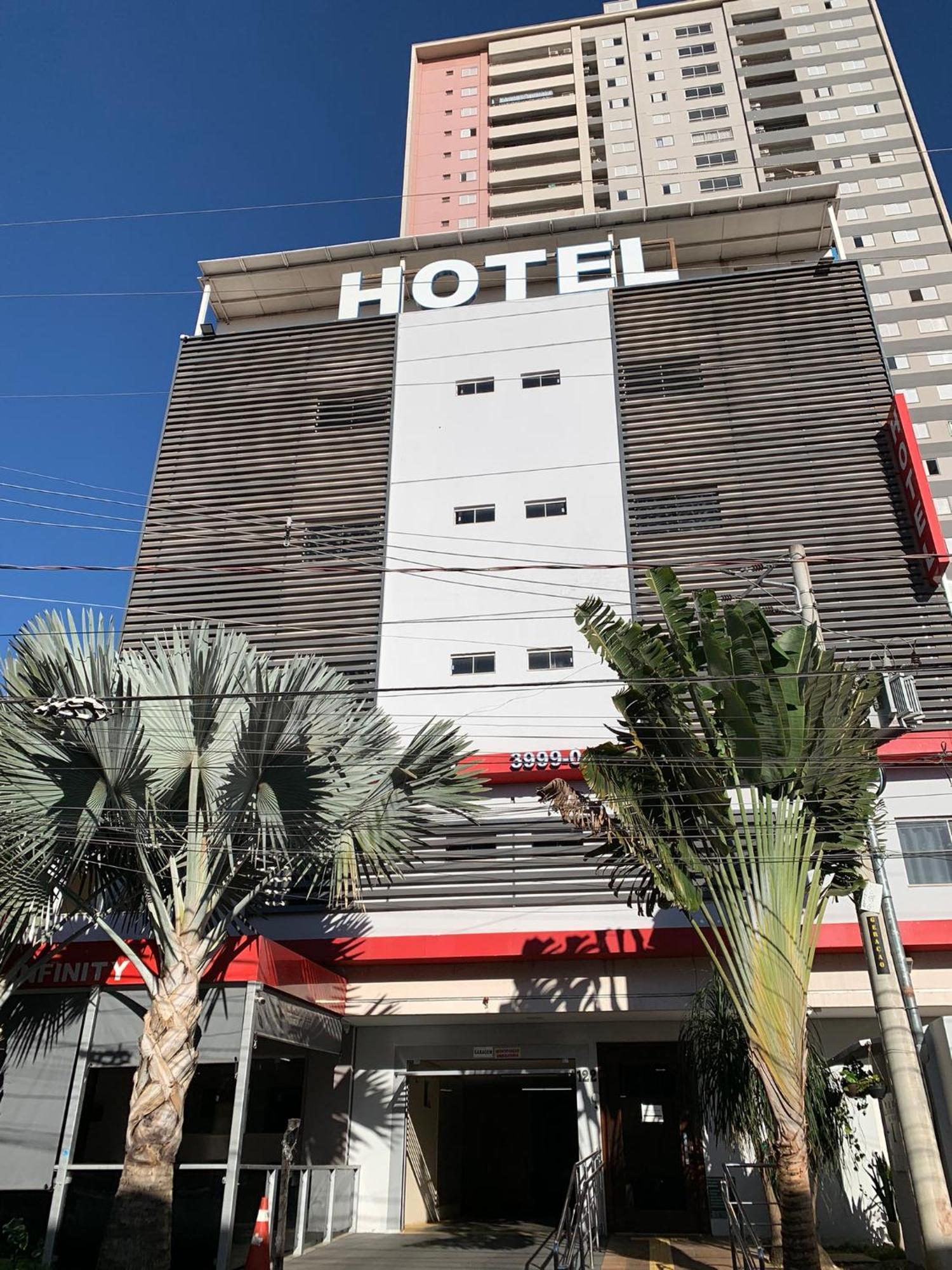 Infinity Hotel Гоянія Екстер'єр фото