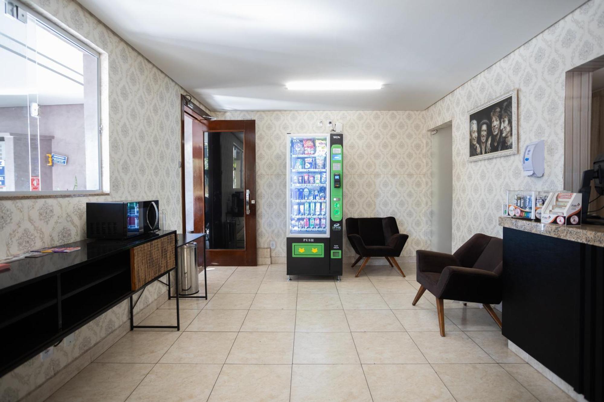 Infinity Hotel Гоянія Екстер'єр фото